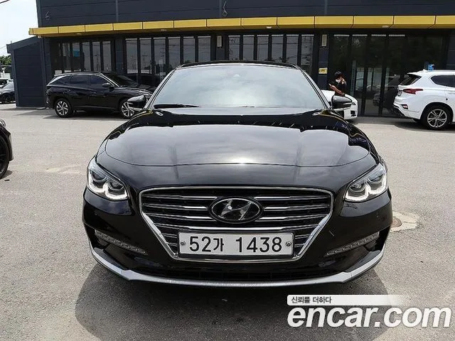 Hyundai Grandeur Exclusive