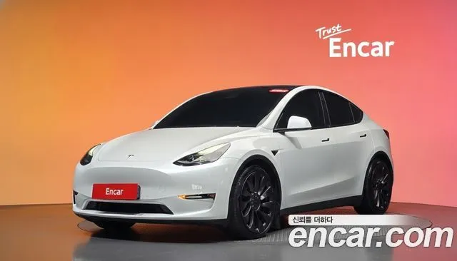 Tesla Model Y Performance AWD