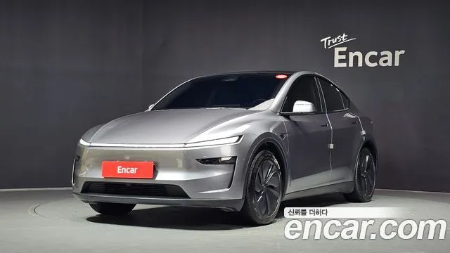 Tesla Model Y Long Range AWD