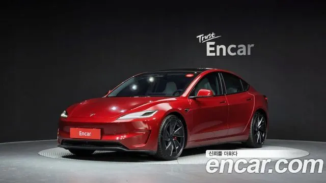 Tesla Model 3 Performance AWD