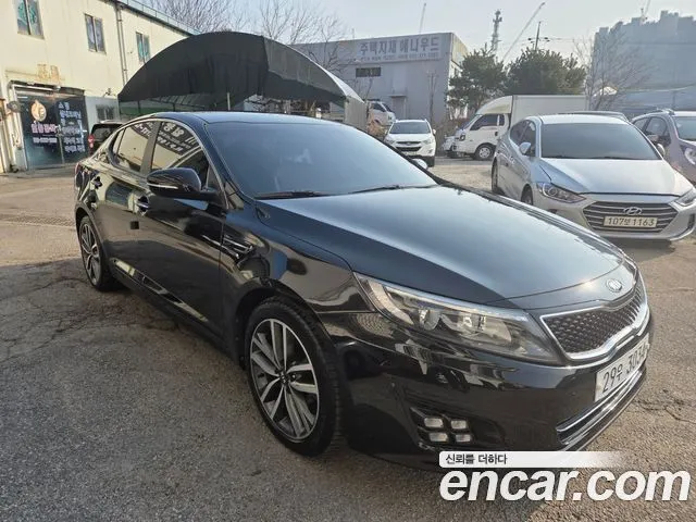 Kia K5 Luxury