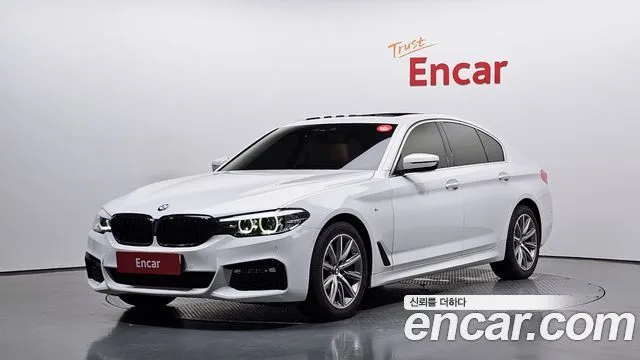 BMW 5-Series 520i Luxury