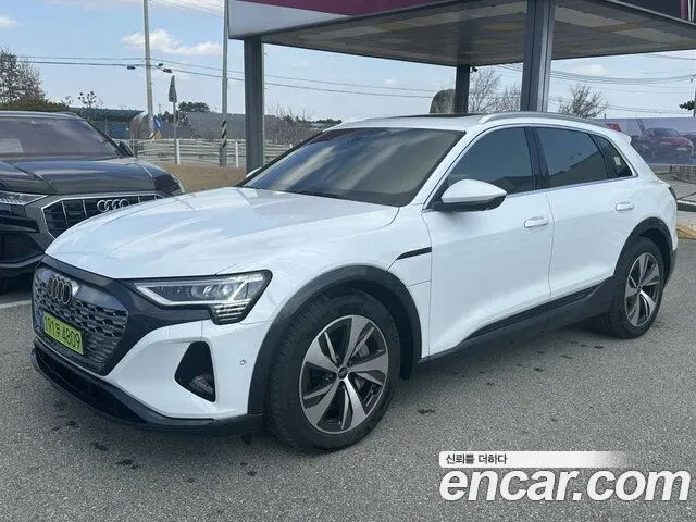 Audi Q8 e-tron 55 Quattro