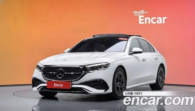 Mercedes-Benz E-Class E300 4MATIC AMG Line