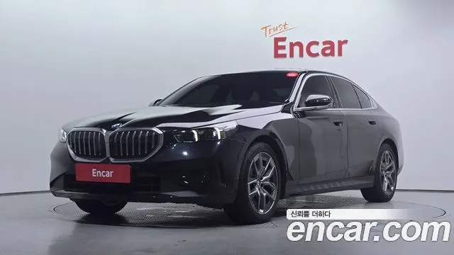 BMW 5-Series 520i