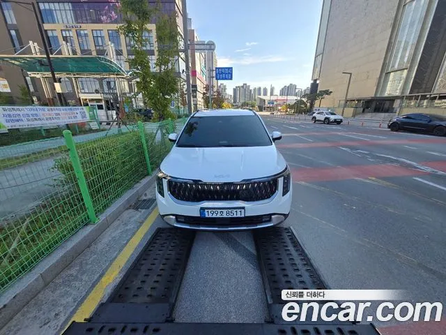 Kia Canival HEV 9 seater Prestige