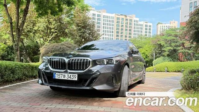 BMW 5-Series 530i xDrive M Sport