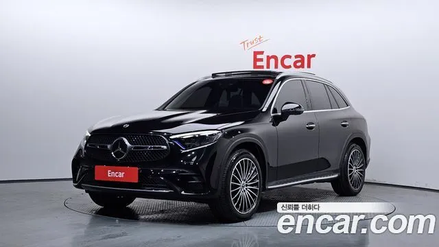 Mercedes-Benz GLC-Class GLC300 4MATIC AMG Line
