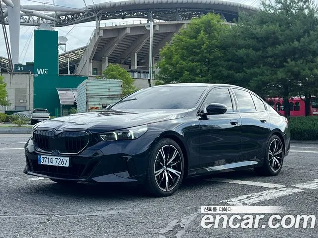 BMW 5-Series 530i xDrive M Sport