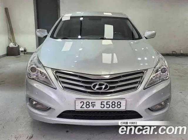 Hyundai Grandeur HG240 Luxury