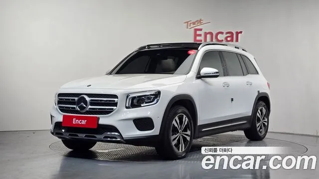 Mercedes-Benz GLB-Class GLB220