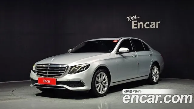 Mercedes-Benz E-Class E300 4MATIC Exclusive