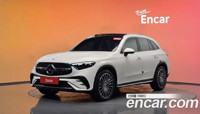 Mercedes-Benz GLC-Class GLC300 4MATIC AMG Line