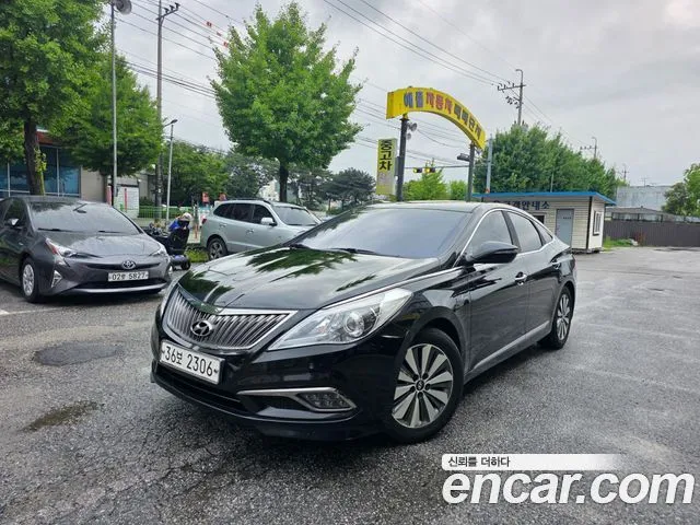Hyundai Grandeur Premium
