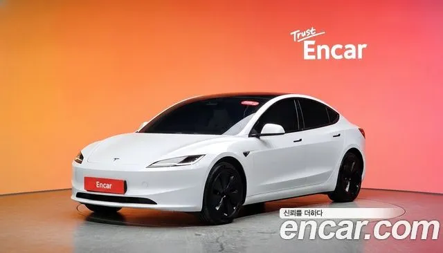 Tesla Model 3 RWD