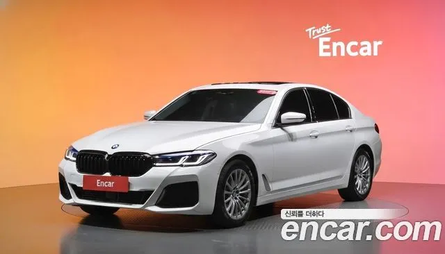 BMW 5-Series 520i Luxury