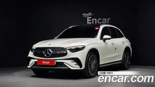 Mercedes-Benz GLC-Class GLC300 4MATIC AMG Line