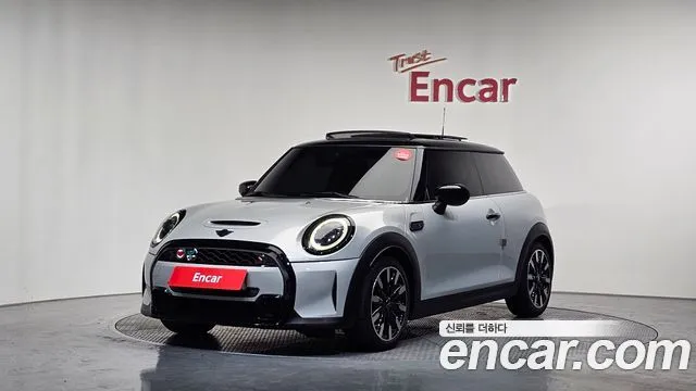Mini Cooper Classic Launch Pack