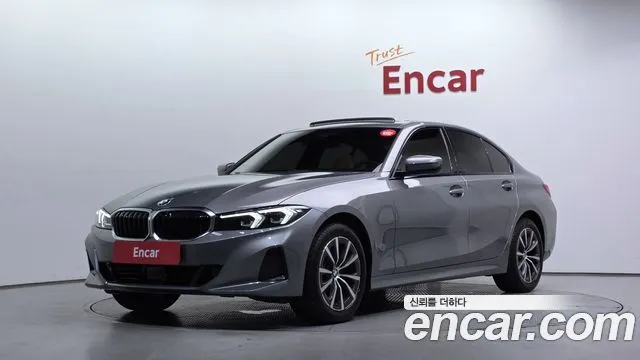 BMW 3-Series 320i