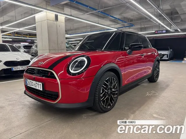 Mini Cooper 5 Door Favoured