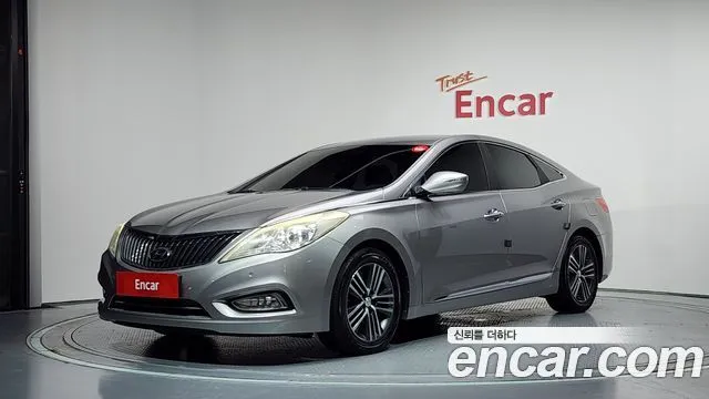 Hyundai Grandeur HG240 Modern