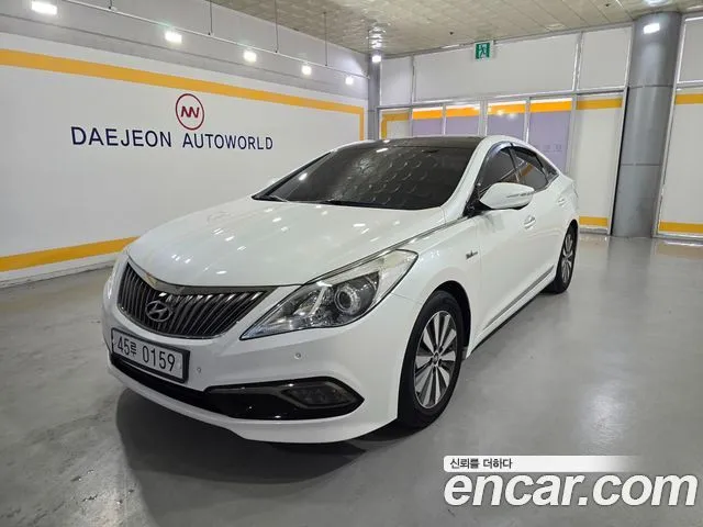 Hyundai Grandeur Premium Collection