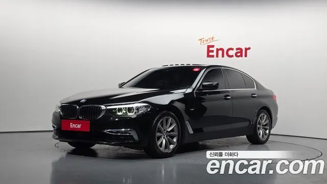 BMW 5-Series 520i Luxury