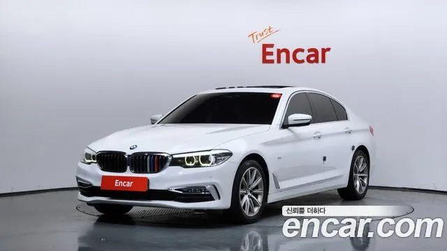 BMW 5-Series 520i Luxury