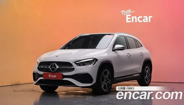 Mercedes-Benz GLA-Class GLA250 4MATIC