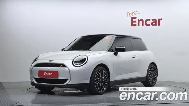 Mini Cooper SE Favoured