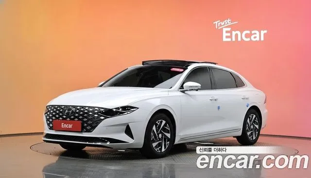 Hyundai Grandeur Le Blanc