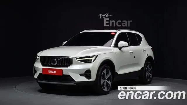 Volvo XC40 B4 Ultimate Bright