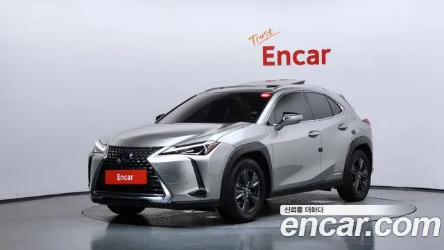 Lexus UX 2.0 2WD