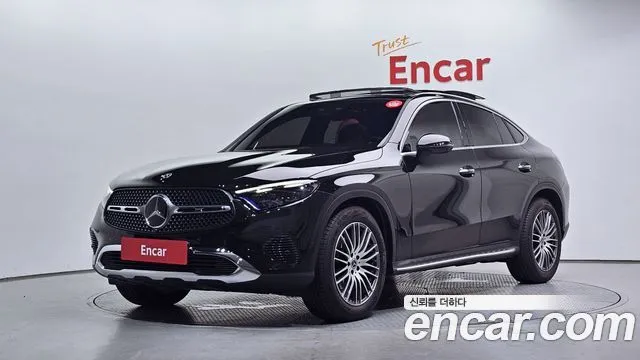 Mercedes-Benz GLC-Class GLC300 4MATIC Avnatgarde Coupe