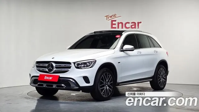 Mercedes-Benz GLC-Class GLC300e 4MATIC