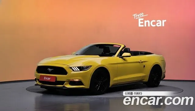Ford Mustang Convertible