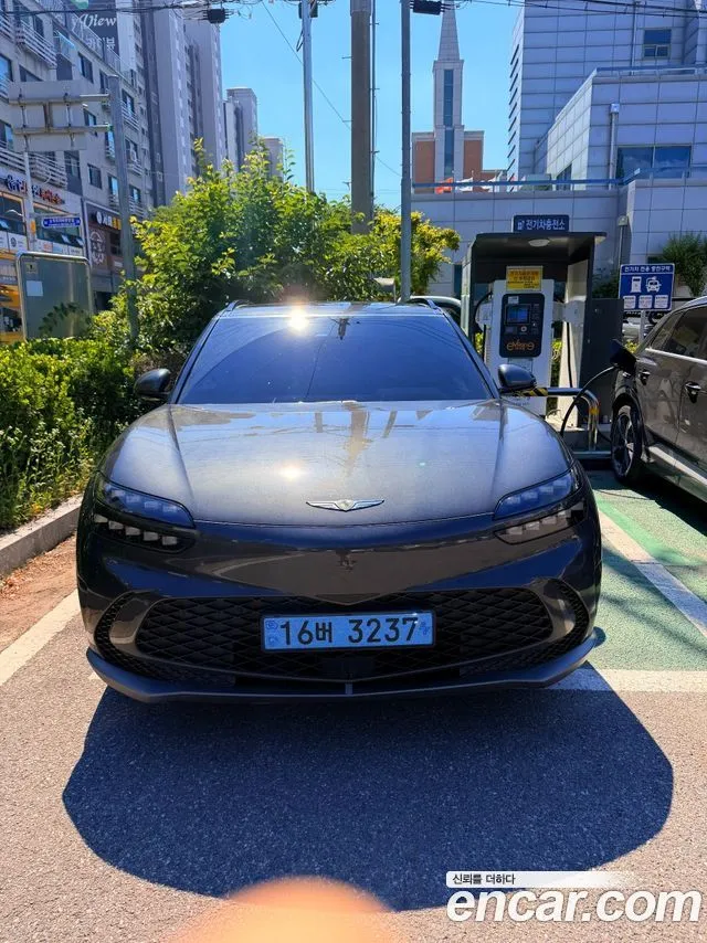 Genesis GV60 Standard