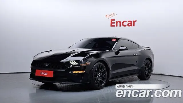 Ford Mustang Coupe