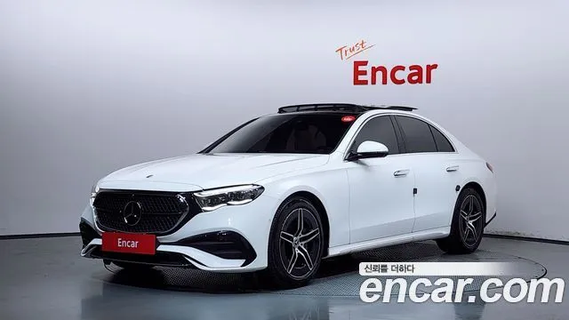 Mercedes-Benz E-Class E300 4MATIC AMG Line