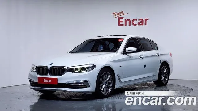 BMW 5-Series 520i Luxury
