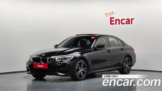 BMW 3-Series 330e M Sport