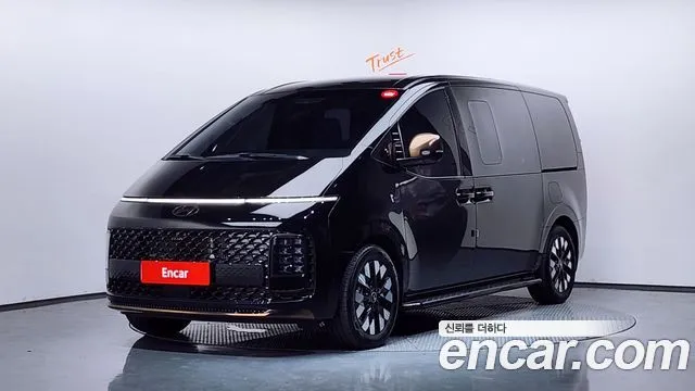 Hyundai Staria HEV 1.6 Lounge 9-Seater