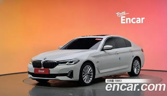 BMW 5-Series 530e Luxury