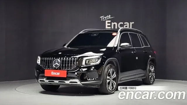 Mercedes-Benz GLB-Class GLB220