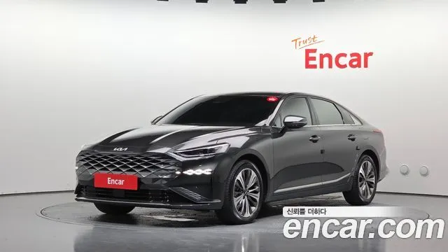 Kia K8 Signature