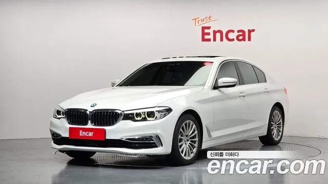 BMW 5-Series 520i Luxury