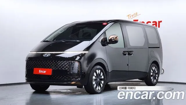Hyundai Staria HEV 1.6 Lounge 9-Seater