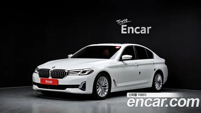 BMW 5-Series 520i Luxury