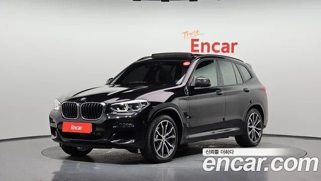 BMW X3 xDrive 30e M sports Online