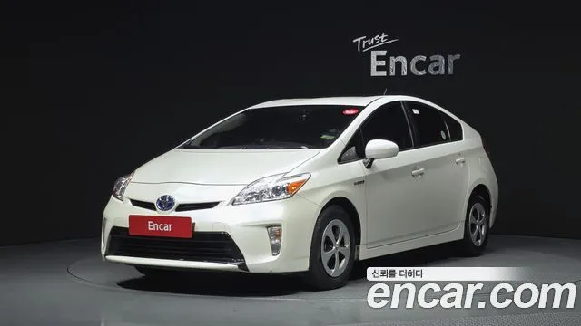 Toyota Prius 1.8 E